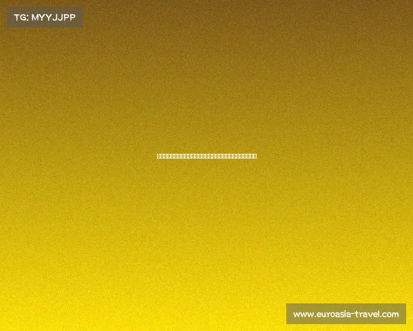 赫伊森在俱乐部门口停留十多分钟热心为小球迷签名引发热烈反响